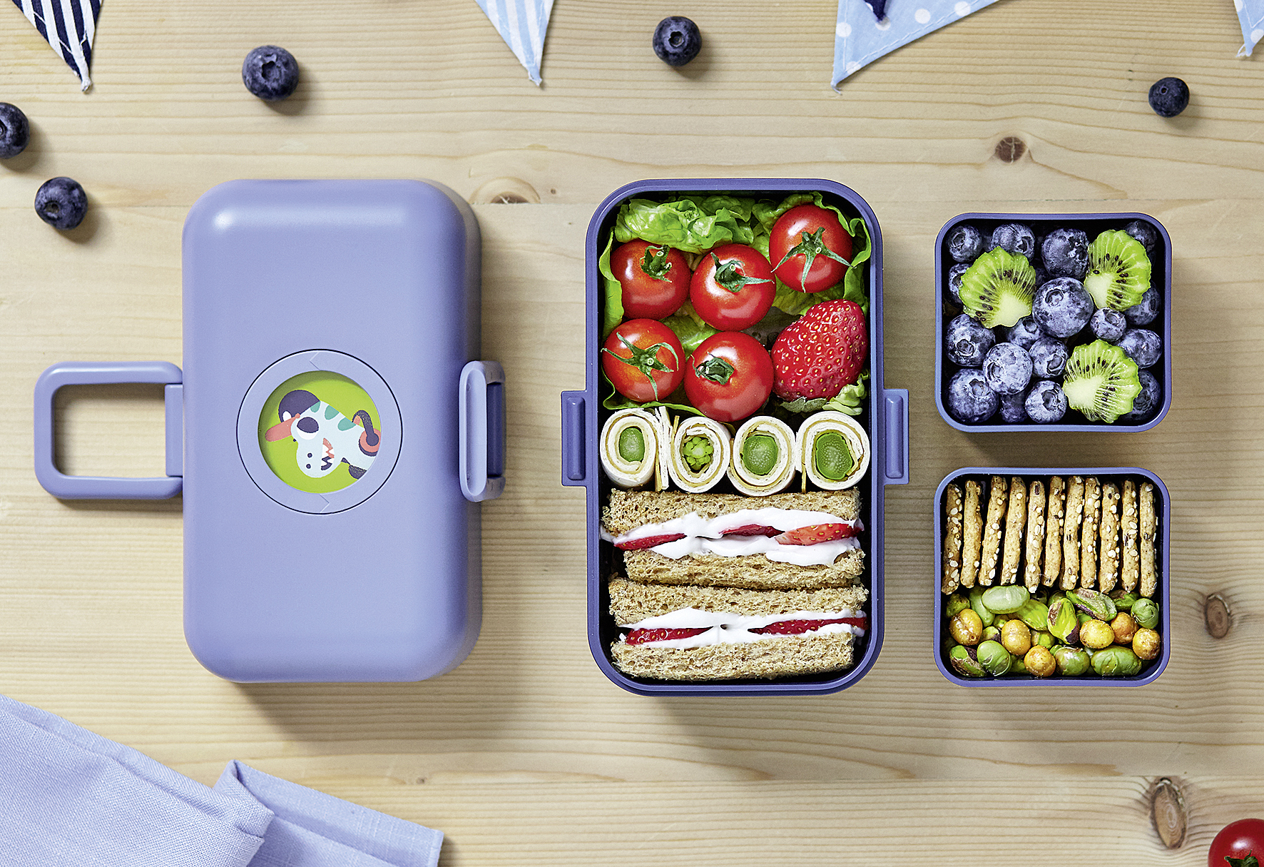 MONBENTO Tresor Lunchbox/Brotdose 16cm infinity