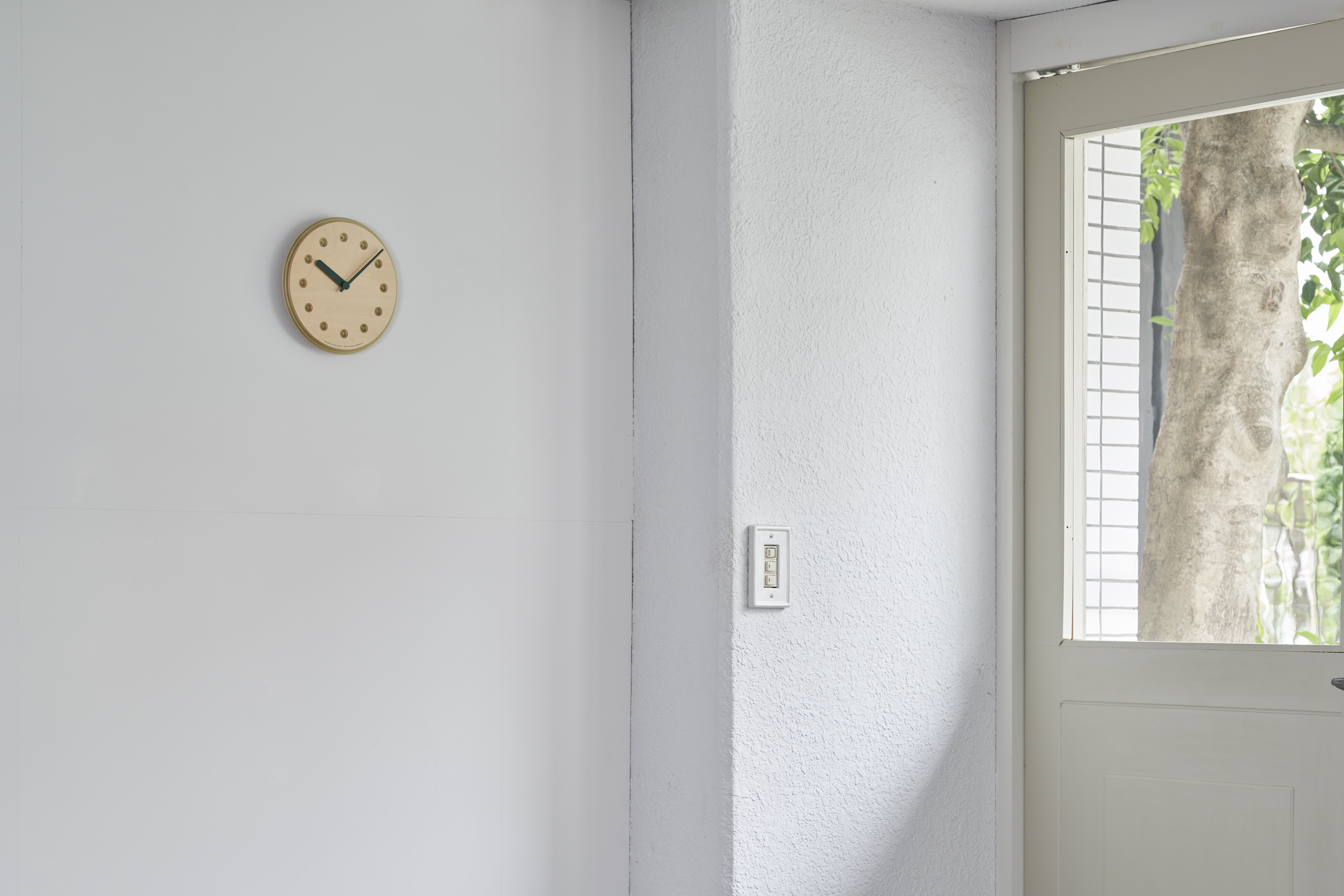 Lemnos Wanduhr Paper-Wood Clock dot / green