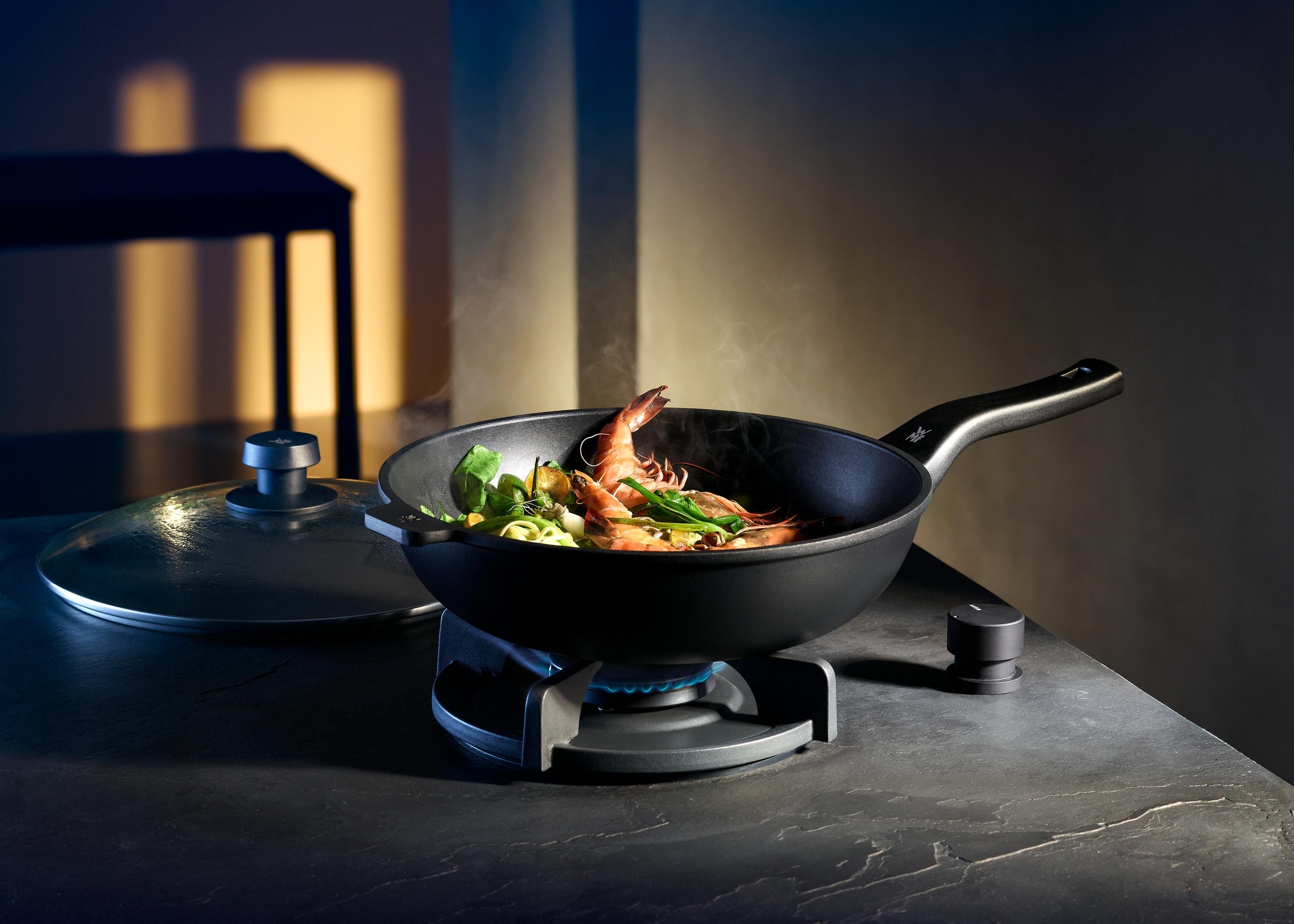 WMF PermaDur Premium Wok mit Glasdeckel, 30 cm