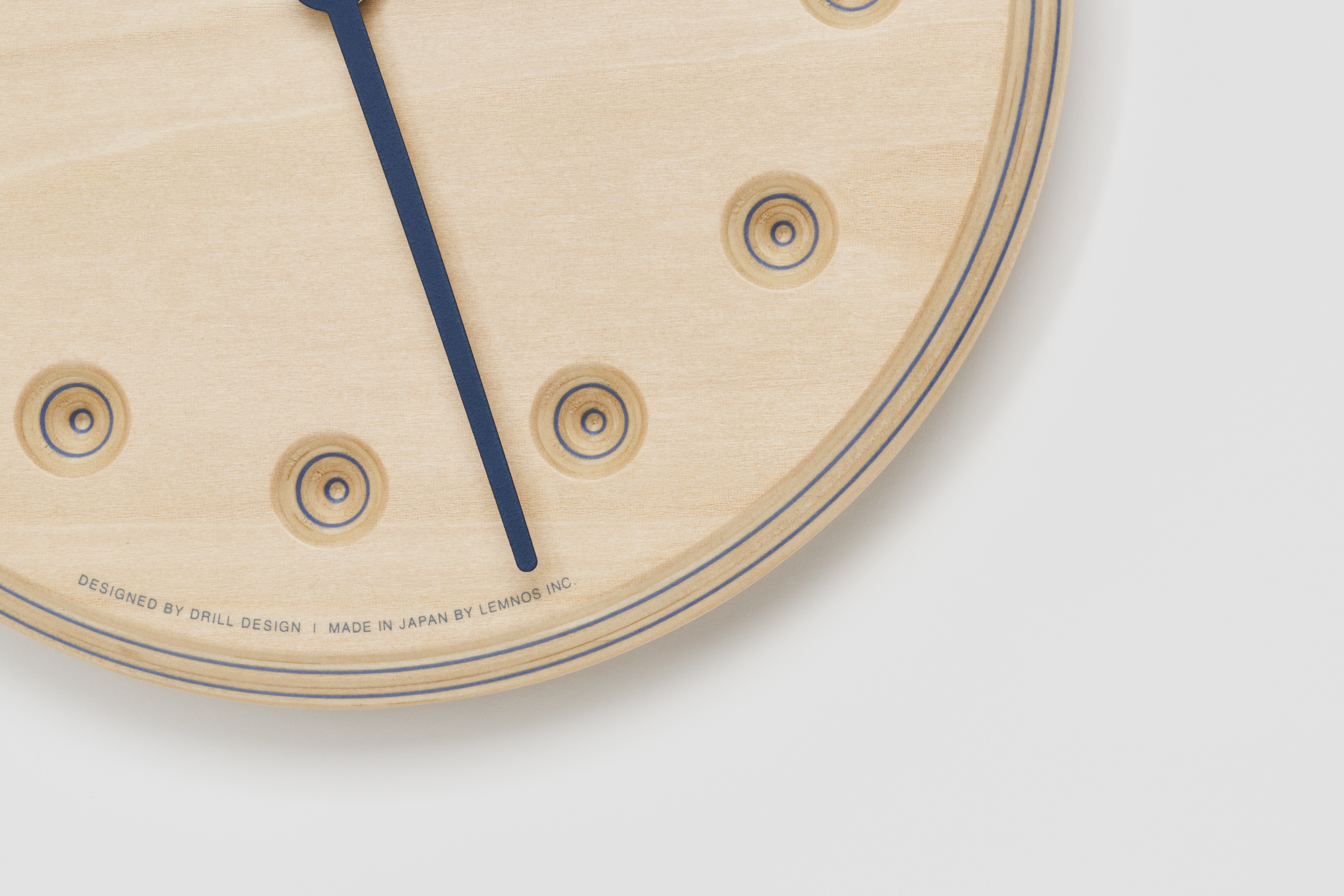 Lemnos Wanduhr Paper-Wood Clock dot / navy